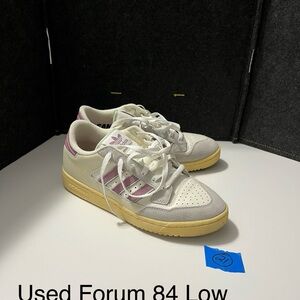 Adidas Forum 84 Low in White and Purple